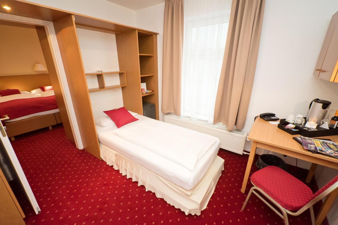 City-Hotel Am Wasserturm Halle Halle  Екстер'єр фото