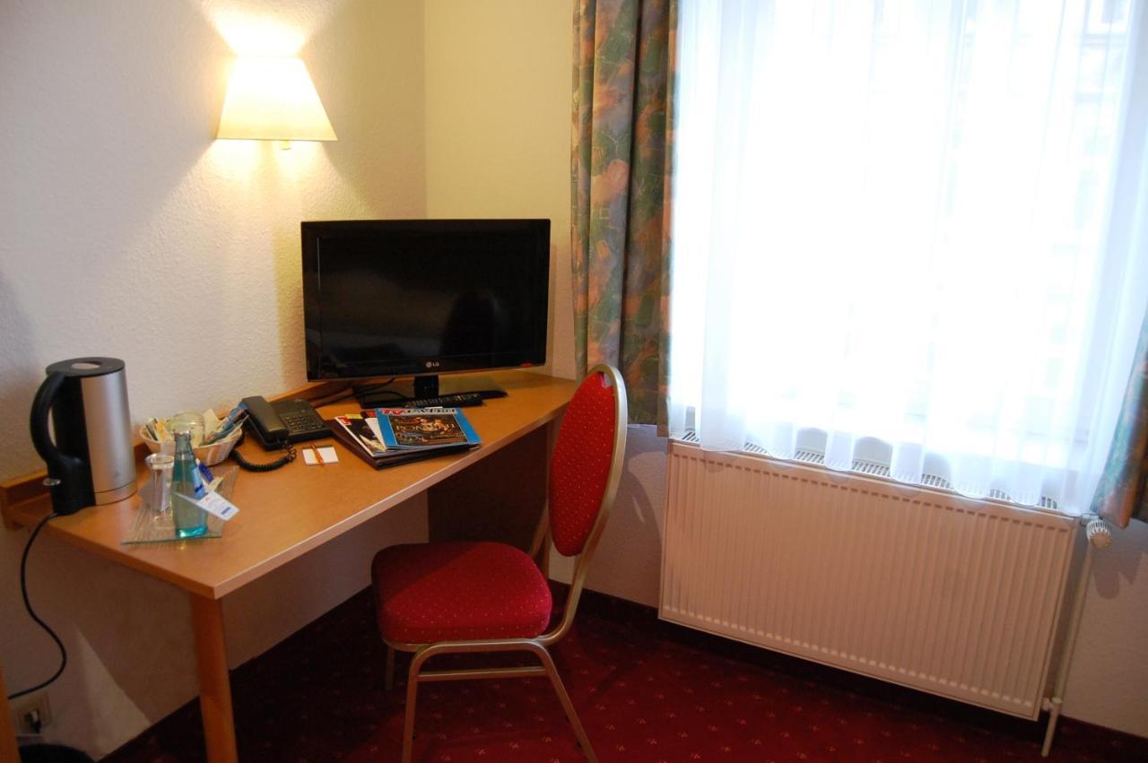 City-Hotel Am Wasserturm Halle Halle  Екстер'єр фото