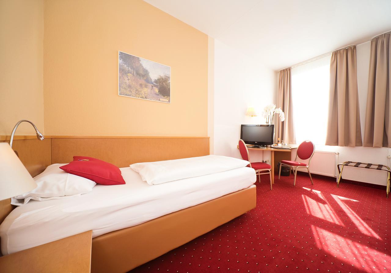 City-Hotel Am Wasserturm Halle Halle  Екстер'єр фото